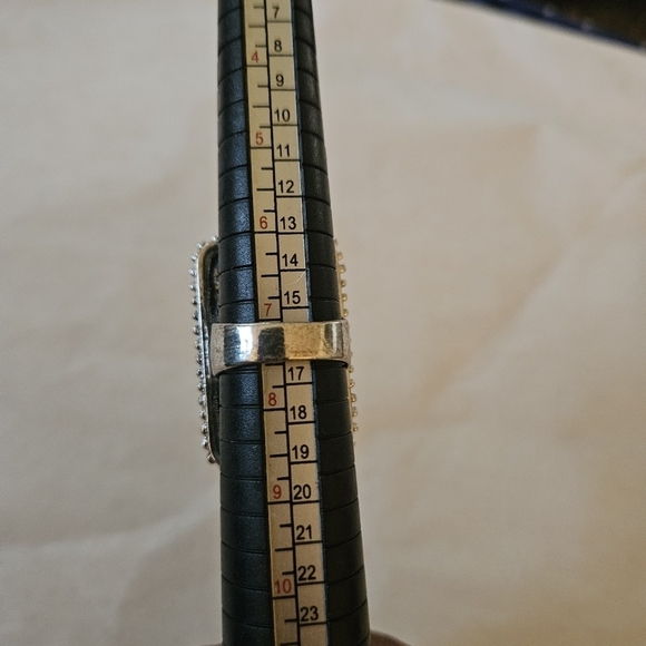 Large Rectangular Turquoise Howlite Statement Ring, Size 7.25 - Picture 8 of 8